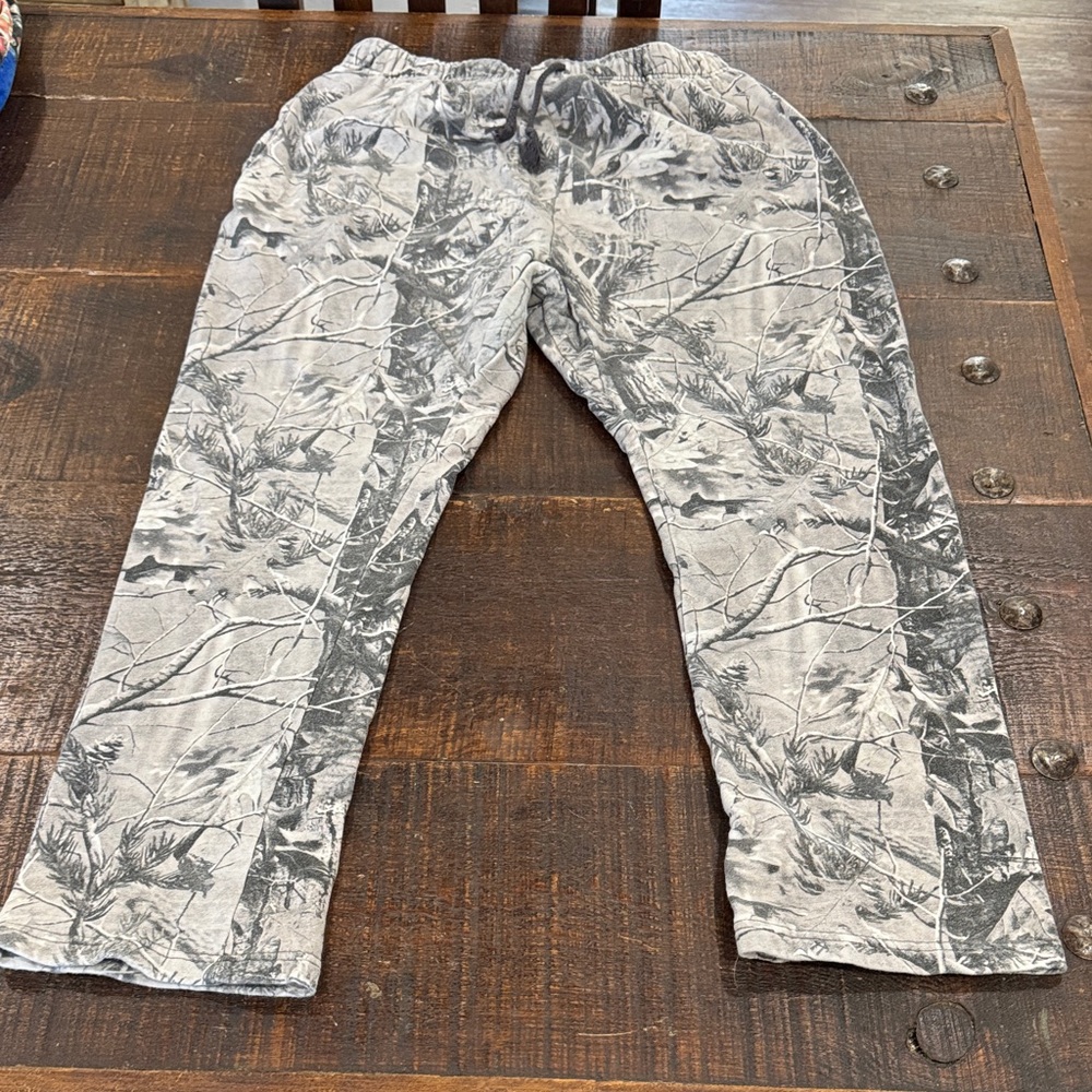 PacSun Black and Gray Camouflage Joggers
